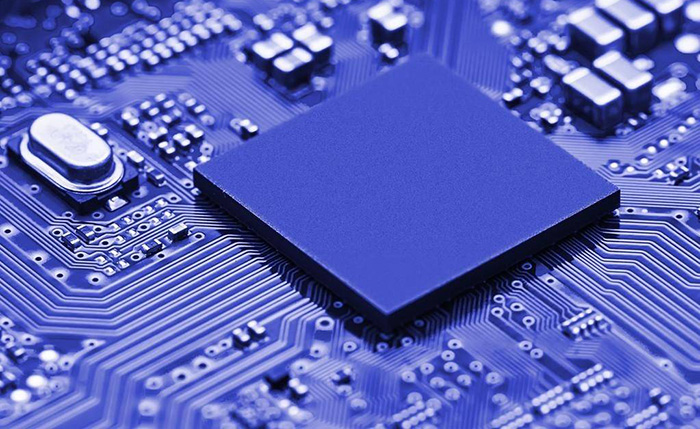 收購 Maxim 負(fù)載驅(qū)動器、硅射頻收發(fā)器、Renesas 開關(guān)穩(wěn)壓器