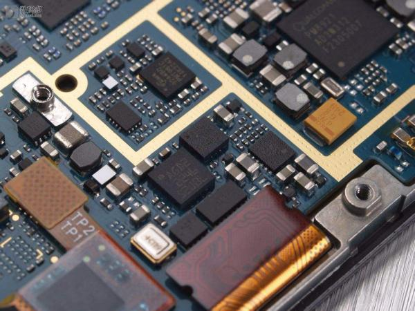 誠信收購Micron存儲器、NAND 閃存、非易失性、串行EEPROM