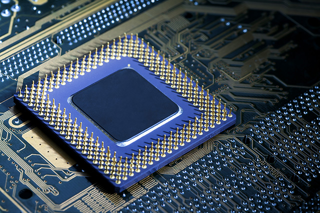 供應(yīng) Renesas 時(shí)鐘和定時(shí)：晶體振蕩器、抖動衰減器、VersaClock 可編程時(shí)鐘